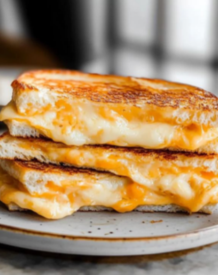 Cheesy Sauerkraut Toastie